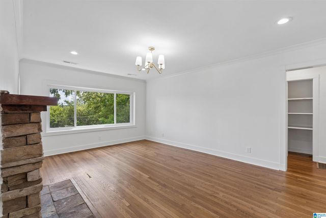 206 MOUNTAIN AVENUE, Mountain Brook, AL 35213