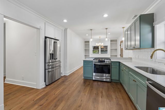 206 MOUNTAIN AVENUE, Mountain Brook, AL 35213