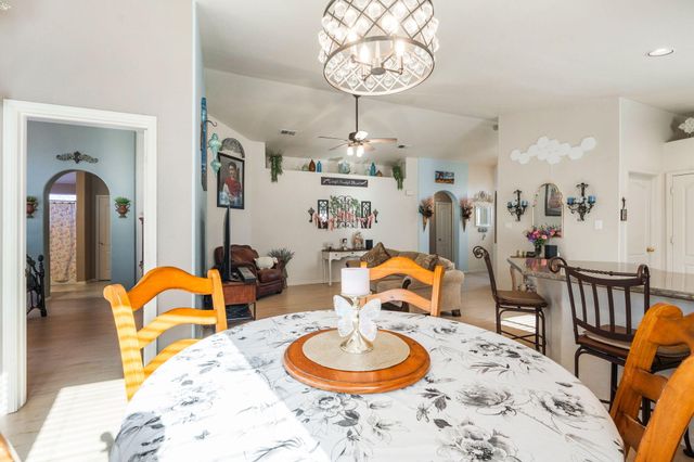 541 Soothing Meadows Drive NE, Rio Rancho, NM 87144