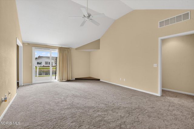 4331 N Watercrest Drive, Toledo, OH 43614