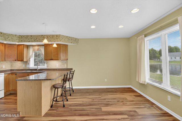 4331 N Watercrest Drive, Toledo, OH 43614
