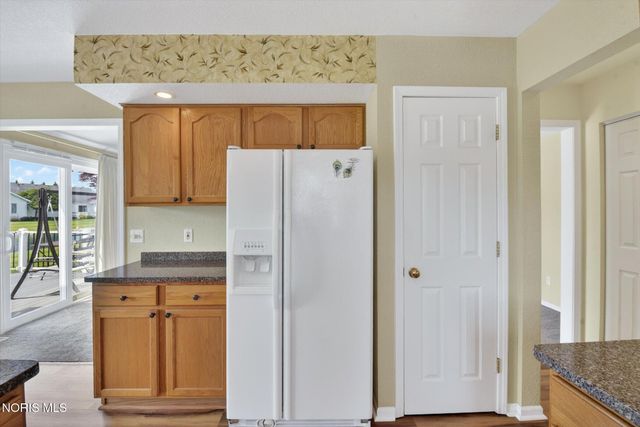 4331 N Watercrest Drive, Toledo, OH 43614