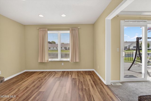 4331 N Watercrest Drive, Toledo, OH 43614