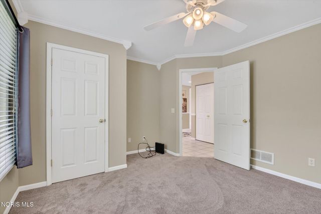 4331 N Watercrest Drive, Toledo, OH 43614