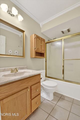 4331 N Watercrest Drive, Toledo, OH 43614