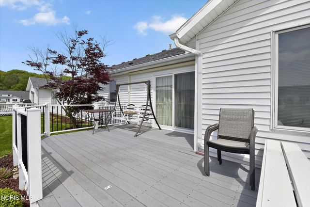 4331 N Watercrest Drive, Toledo, OH 43614