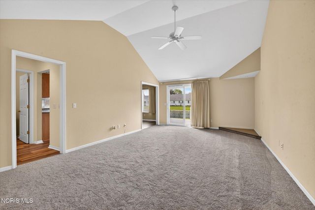 4331 N Watercrest Drive, Toledo, OH 43614