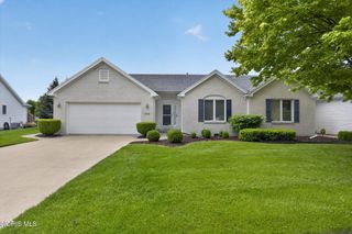 4331 N Watercrest Drive, Toledo, OH 43614