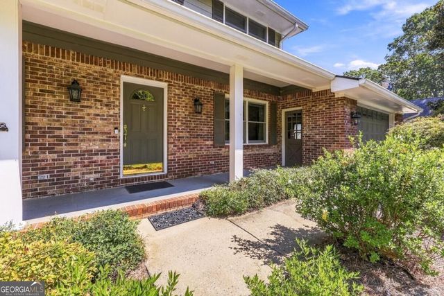 1582 Riverside Drive, Gainesville, GA 30501
