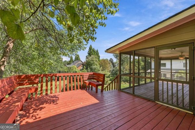 1582 Riverside Drive, Gainesville, GA 30501