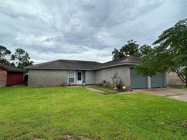 17311 Heritage Bay Drive, Webster, TX 77598