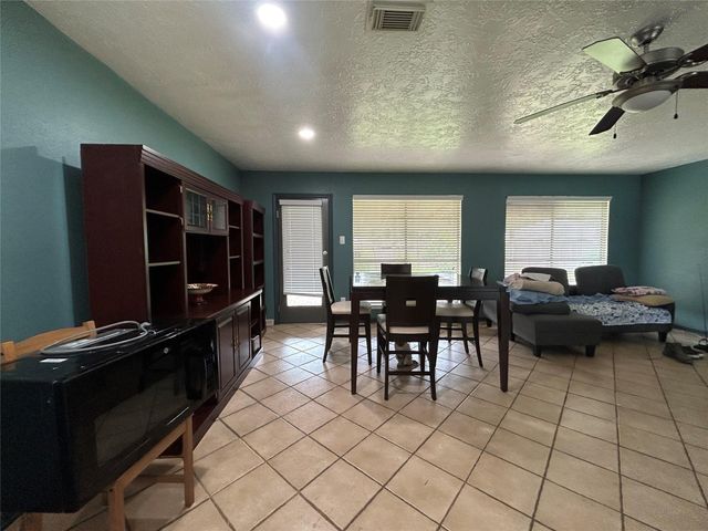 17311 Heritage Bay Drive, Webster, TX 77598