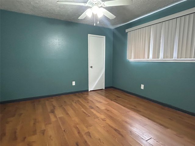 17311 Heritage Bay Drive, Webster, TX 77598