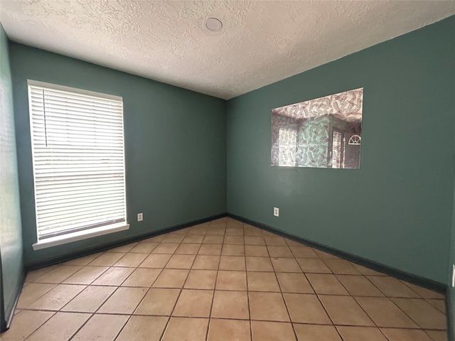17311 Heritage Bay Drive, Webster, TX 77598