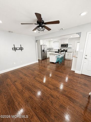 194 2nd Street, Keyport, NJ 07735