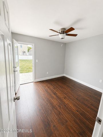 194 2nd Street, Keyport, NJ 07735