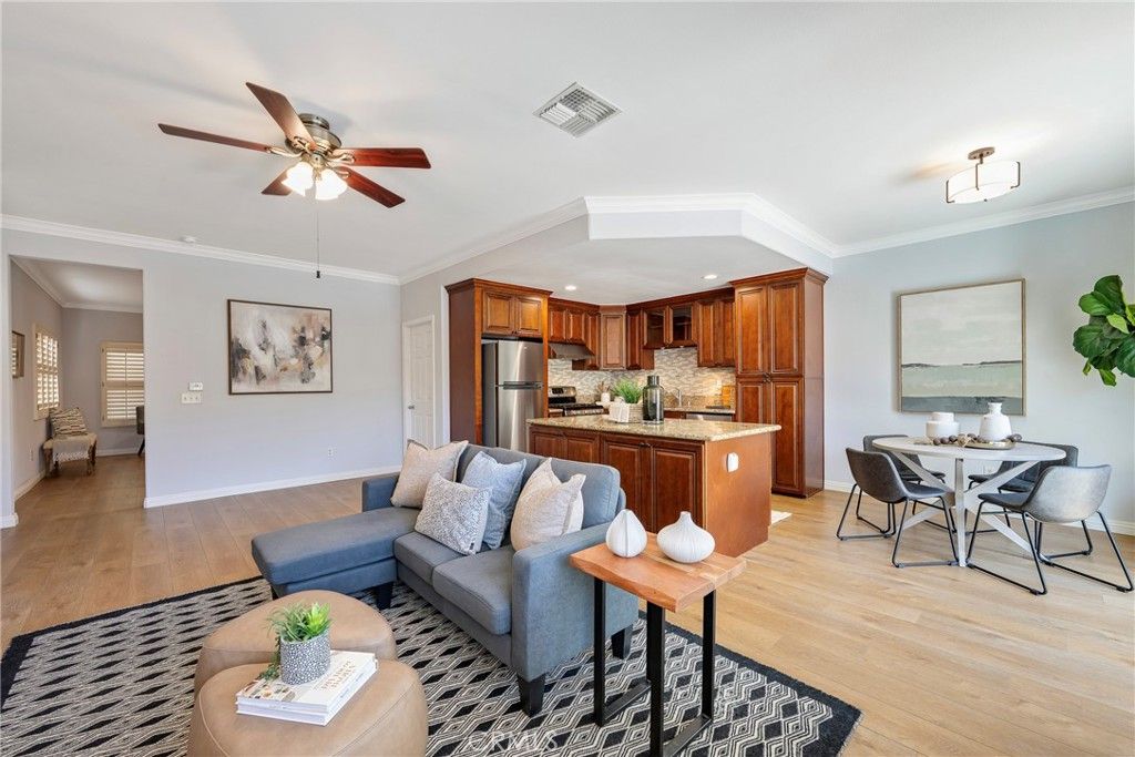 Image 13 of property listing at 2546 W 235th, Torrance, CA 90505