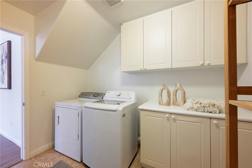 Image 16 of property listing at 2546 W 235th, Torrance, CA 90505