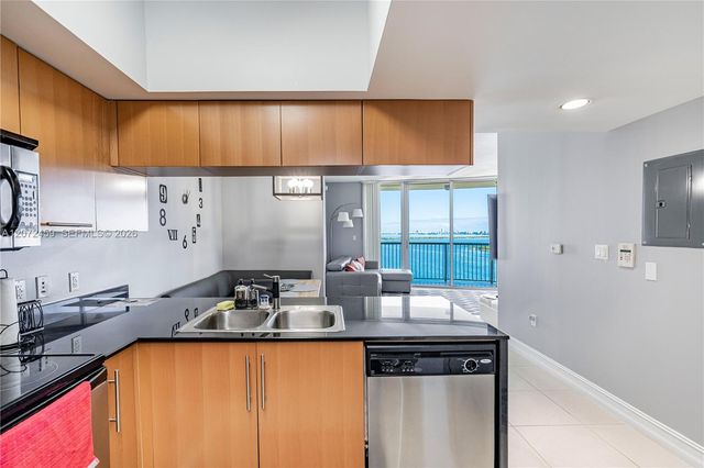 1750 N Bayshore Drive 2301, Miami, FL 33132