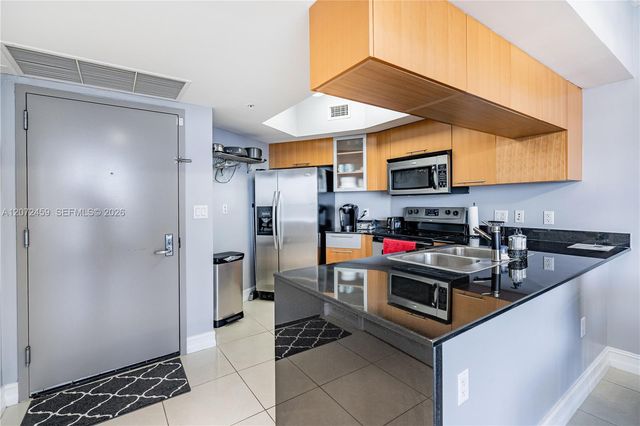 1750 N Bayshore Drive 2301, Miami, FL 33132