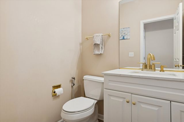 1618 Astor Avenue, Oakbrook Terrace, IL 60181