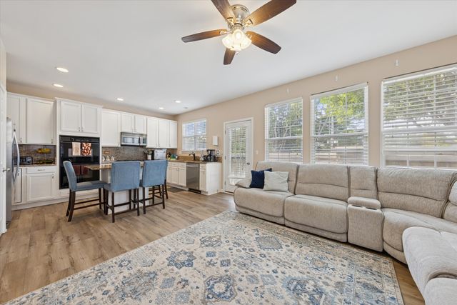 1618 Astor Avenue, Oakbrook Terrace, IL 60181