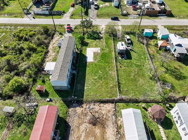 637 16th Street, San Leon, TX 77539