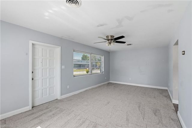 4220 Deleon ST, Fort Myers, FL 33901