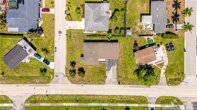4220 Deleon ST, Fort Myers, FL 33901