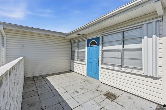 4220 Deleon ST, Fort Myers, FL 33901