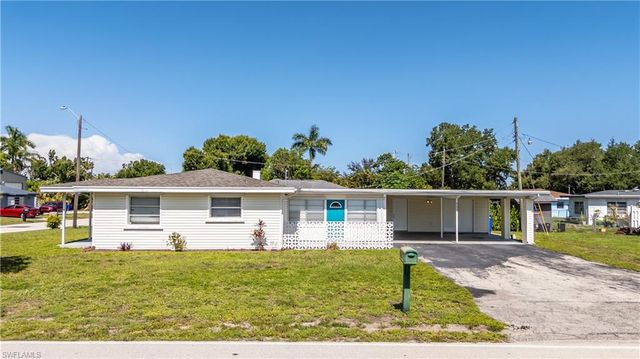 4220 Deleon ST, Fort Myers, FL 33901