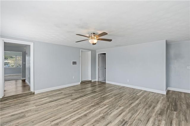 4220 Deleon ST, Fort Myers, FL 33901