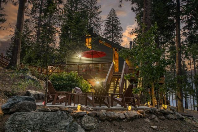 39873 Little Shuteye Ln, Shaver Lake, CA 93664