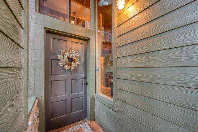 39873 Little Shuteye Ln, Shaver Lake, CA 93664