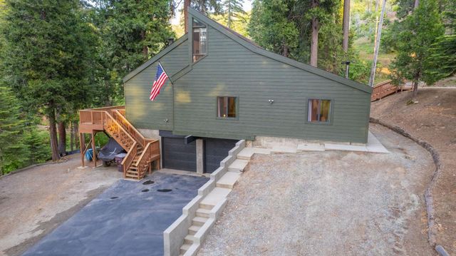 39873 Little Shuteye Ln, Shaver Lake, CA 93664