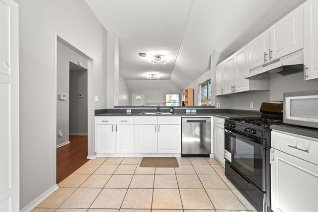 5302 Walnut Grove DR, Austin, TX 78744