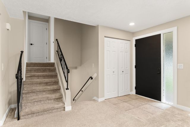 612 E Roundtable Cir, Spokane, WA 99218