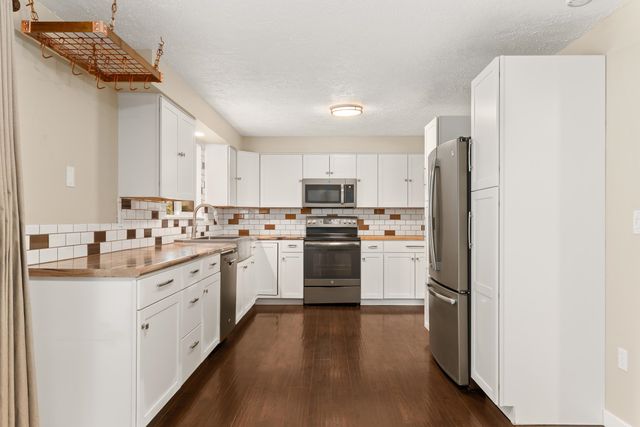 612 E Roundtable Cir, Spokane, WA 99218