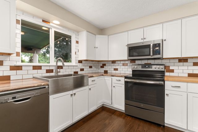 612 E Roundtable Cir, Spokane, WA 99218