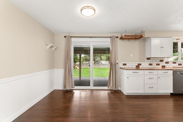 612 E Roundtable Cir, Spokane, WA 99218