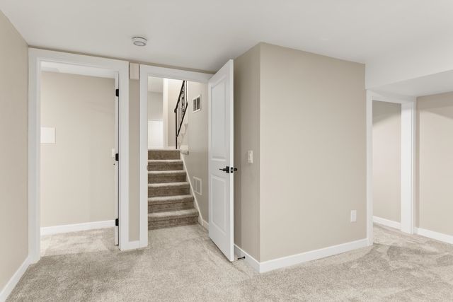 612 E Roundtable Cir, Spokane, WA 99218