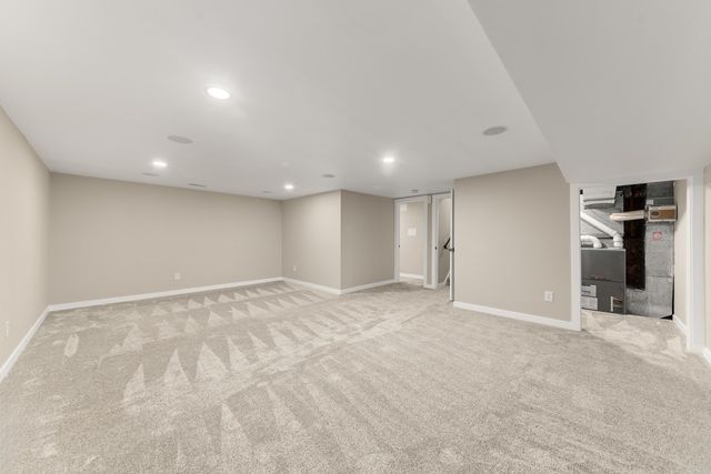 612 E Roundtable Cir, Spokane, WA 99218