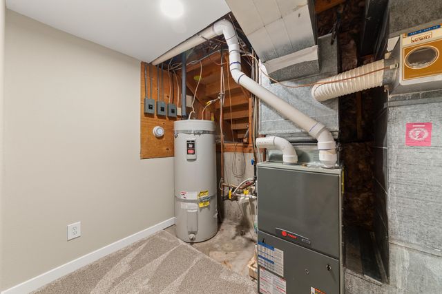 612 E Roundtable Cir, Spokane, WA 99218