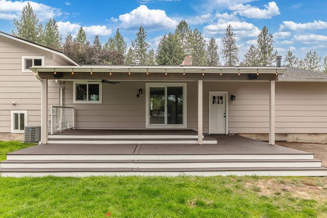 612 E Roundtable Cir, Spokane, WA 99218