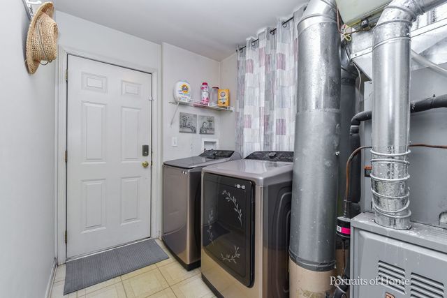 2414 SAVOY Court, Aurora, IL 60503