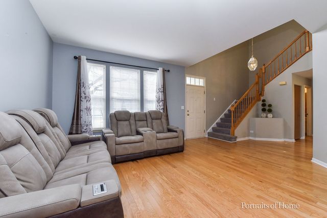 2414 SAVOY Court, Aurora, IL 60503