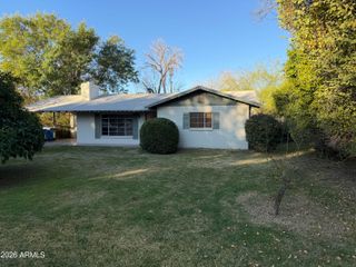 5730 N 4TH Street, Phoenix, AZ 85012