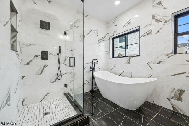 111 N Summit Ave, Chatham Boro, NJ 07928