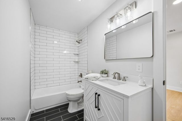 111 N Summit Ave, Chatham Boro, NJ 07928