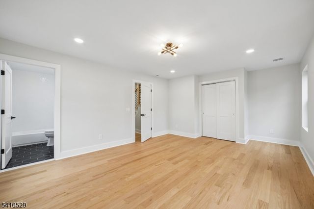 111 N Summit Ave, Chatham Boro, NJ 07928